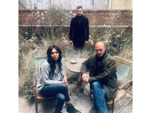 Tamara Taylor Instagram - Our final album drops tonight!! @nbclawandorder #OC #TheWheatleys

📸 @dylan.mcdermott & @chris_meloni