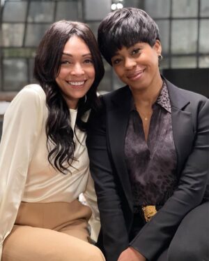 Tamara Taylor Instagram - Yes! FINALLY got to laugh, joke and play pretend with this Beauty!! What a day!! 🤎 @daniellemonetruitt #therealdeal #lawandorderorganizedcrime 

Repost from @daniellemonetruitt
•
Finally got a scene with the amazing human that is @iamtamarataylor. 🥰 #lawandorderorganizedcrime