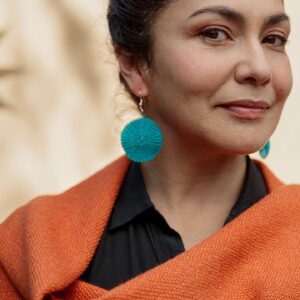 Tamara Acosta Instagram - 🎙️ Entrevista | Tamara Acosta 🎭📺

“A las tiendas Artesanías de Chile voy de manera obsesiva”, nos confesó @tamaraacostazambra en entrevista. Conoce la fundación desde sus inicios, allá por el 2002, cuando aún estudiaba en la escuela de teatro en barrio Bellavista, muy cerca de donde estaba su primera tienda📍

La actriz de cine, teatro y televisión mantiene un vínculo emocional con piezas hechas a mano desde su infancia: “no sólo hay una calidad distinta de las piezas hechas a mano, sino que también hay una historia, dedicación, amor, distintos valores que una producción en serie”.

Te invitamos a leer la entrevista completa en el link de nuestro perfil 🌐📱💻

📷 Créditos: @lygonz