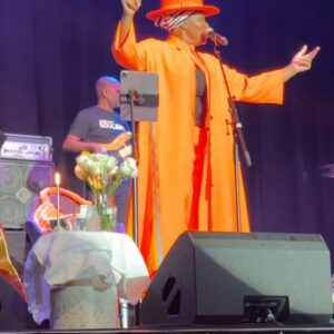 Tammy Townsend Instagram - More than a concert. More like a Soul Rebirth. ❤️ @indiaarie You will always be one of my favorite artists. 🙌🏽
.
.
.
#indiaandfriends
#centerstage
#atlanta