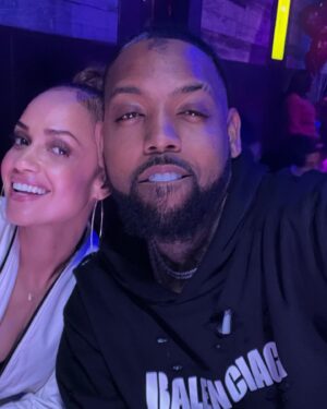 Tammy Townsend Instagram - The show, the food @clubtraffik 🔥!👏🏽