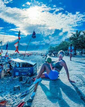 Táňa Bystroňová Instagram - 👋Ahuj kamarádi jsem zpět v Brazílii 🇧🇷, jdete 🫲 se mnou prozkoumávat krásy Rio de Janeira👟😊?
RETURN TO BRAZIL 💚💛
#riodejaneiro #rio #ipanema #ipanema_cool #ipanemabeach #riodejaneirogram #carousel #ceskaholka #brazilie