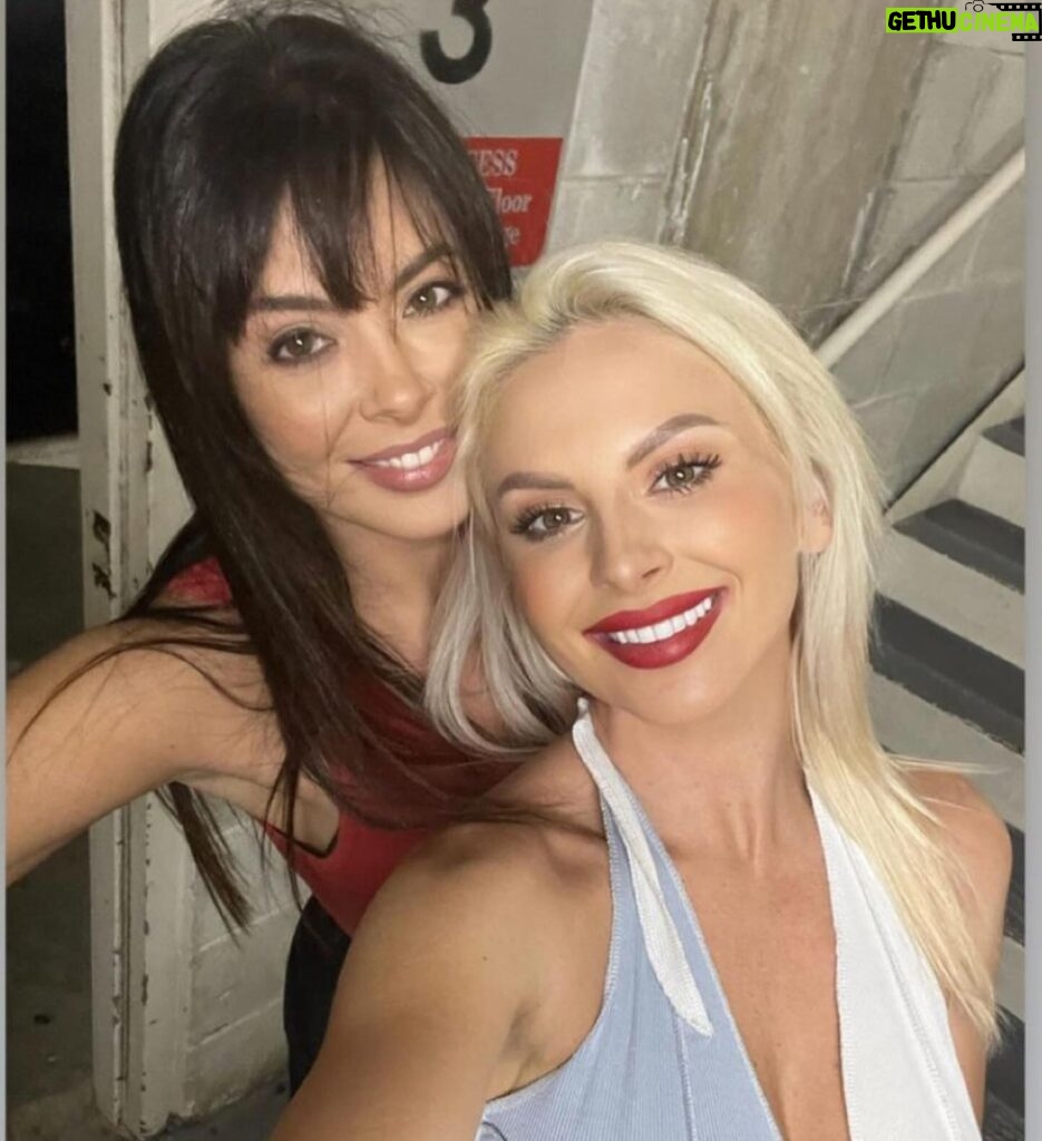 Tanea Brooks Instagram - Happy Birthday @danni_ellexo you’re one of kind and I celebrate you. Thank you for your friendship, you are so talented in so many things and such a hard worker, you’re honest, loyal, funny, goofy, witty and always there for me when I need ya, the list could go on and on and on. Love ya my mukkity Muk