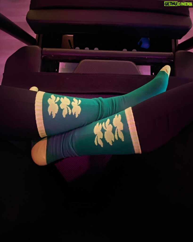 Tanea Brooks Instagram - Sporting my shamrock ☘️ socks 🧦 @hili.fitness #happystpatricksday #lucky #pilates