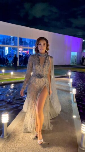 Tania Vazquez Instagram - PREMIOS A LA EXCELENCIA PROFESIONAL @claubc0405 @galeana.jesus @gus_matta @prizkostudio @beautyconceptclinic