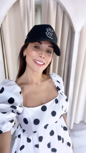 Tania Vazquez Instagram - “El ser humano se esclaviza por el lujo y las vanidades. Y olvida que la felicidad está en las cosas sencillas de la vida “❤️😘
