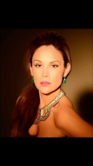 Tania Vazquez Instagram - VIVE 😉 eres único , disfrútalo 🫶💋🫶💋

#tanyavazquez #tanyavazquezp