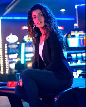 Tania Raymonde Thumbnail - 23.2K Likes - Most Liked Instagram Photos