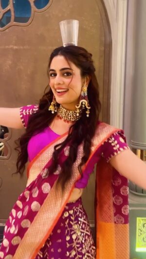 Tanisha Mehta Instagram - After watching Animal, everyone be like 💃🏽🕺🥂 

#instagram #instagram #insta #instadaily #dance #trending #foryou