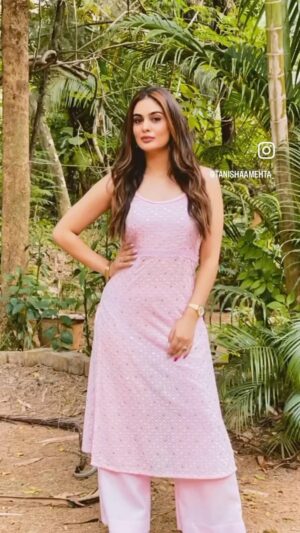 Tanisha Mehta Instagram - 💗🫧

#instagood #instagram #instamood #reels