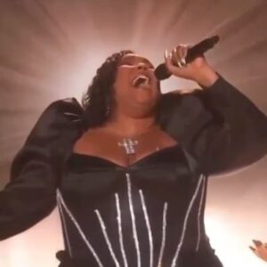 Tanisha Scott Instagram - LIZZO x GRAMMYS 2023 🕊️🕊️🕊️
@lizzobeeating 🕊️🕊️🕊️