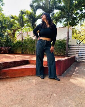 Tanisha Kuppanda Instagram - Clothes mean nothing until someone lives in them

PC : @rk_2328 

#tanisha #tanishakuppanda #kuppanda #kuppandasjewelry #kuppandasproductionhouse #akkabond #biggboss #biggbosskannada #biggbosskannadaseason10 #ladyboss #hennuhuli #tanibaby #benki #rock #fitness #comingsoon