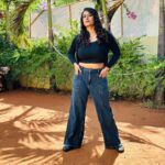 Tanisha Kuppanda Instagram - Clothes mean nothing until someone lives in them PC : @rk_2328 #tanisha #tanishakuppanda #kuppanda #kuppandasjewelry #kuppandasproductionhouse #akkabond #biggboss #biggbosskannada #biggbosskannadaseason10 #ladyboss #hennuhuli #tanibaby #benki #rock #fitness #comingsoon