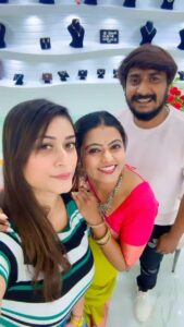 Tanisha Kuppanda Instagram - Thank you so much @sushmitha_br_official @jagappa_official for coming and purchasing in @kuppandasjewellery means a lot 🥰
