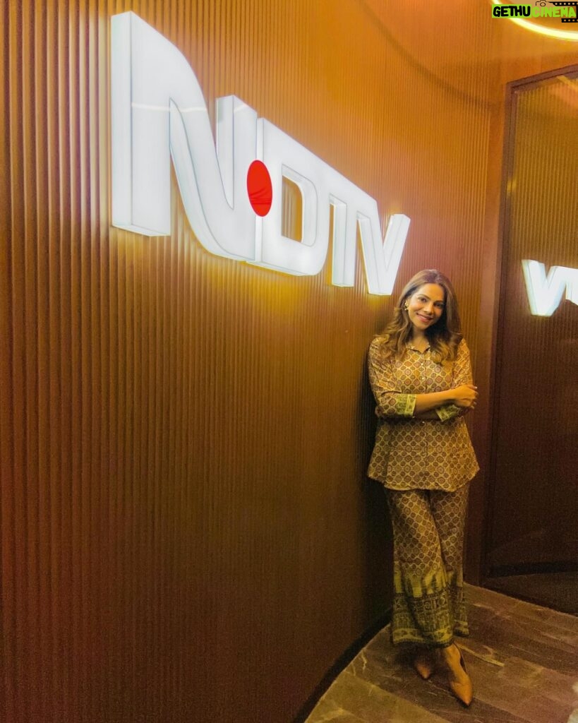 Tanvi Thakkar Instagram - Let’s recap the week 🏋️‍♂️🤍🥹❤️ #tanvithakker #ndtv #momlife