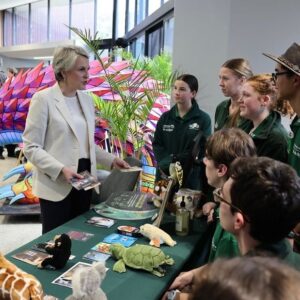 Tanya Plibersek Instagram - Spent yesterday afternoon with conservationist Dr Jane Goodall, and lots of fantastic young people doing great things to protect animals and the environment.

Jane reminds us we can all play our part to protect the planet.