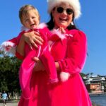 Tanya Hennessy Instagram - Merry Pinkmas Eve 🩷🩷🩷
