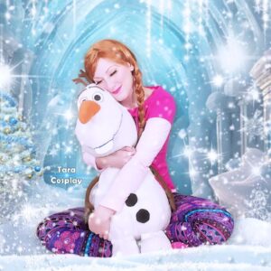 Tara-Nicole Azarian Instagram - Olaf says there's SNOW place like home for the holidays.🎅🎄☃️
●●●●●
●●●●●
You never know what someone else is going through. Be kind.❤
●●●●●
♿Q: What are my disabilities?♿
🅰️A: I have Postural Orthostatic Tachycardia Syndrome, Mast Cell Activation Syndrome, Ehlers-Danlos Syndrome, ADHD, autism, Degenerative Disc Disease, Arthritis in my spine, Hashimoto's Thyroiditis, Fibromyalgia, Asthma and Scoliosis. 
☆
📍On days I do not take pain medication I use a wheelchair for mobility. Pledges to my membership site help pay for my medical bills as I am unable to work a "normal" job.
☆
🔗 in bye oh if you would like to join and help!
●●●●●●●●
Photo: The Photo Owl 📷
Cosplay: Anna in Pajamas👙
My fun account: @taracosplay 🎁
●●●●●
●●●●●
#princessannacosplay #frozencosplay #disneycosplay #princessanna #frozen #disneyprincesscosplay #taranicoleazarian #annacosplay #annafrozen #disneycosplay #cosplay #princess #princesscosplay #arendelle #frozen2 #taracosplay #disabledmodel #disabledcosplayer #potssyndrome #dysautonomia #mcas
●●●●●●●●●