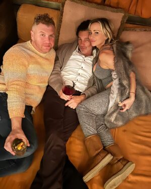 Tara Strong Instagram - Bunch a whimsical gorgeous weirdos, hilarious wizards & authentic love buckets celebrating the goat’s birthday 🐐❤️ happy birthday @morewillie …you are loved