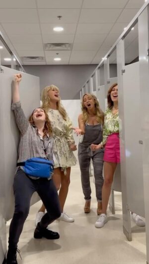Tara Strong Instagram - #TFW you have great bathroom acoustics and you’re seized by Steve Perry vibes.

Welcome to the epic Toilet Karaoke Mashup you didn’t know you needed.
But you’re getting it anyway. 

Gotta give a special shoutout to @realmichellehurd for repping our union in the negotiations with the AMPTP. 

Camerawork 🎥and wrangling of people who actually needed to use the bathroom: @musicbizliz 

#sagaftrastrong #sagaftrastrike #toiletkaraoke #bathroomkaraoke #christiebrinkley #feliciaday #tarastrong #michellehurd #journey #dontstopbelieving #80shits #thatfeelingwhen #fanexpo #steveperry