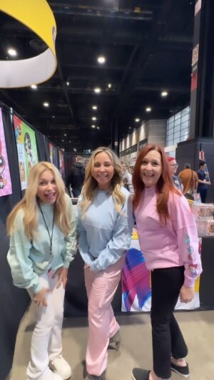 Tara Strong Instagram - #powerpuffgirls @realegdaily @catherinecavadini @spiritjersey @c2e2 🩵❤️💚