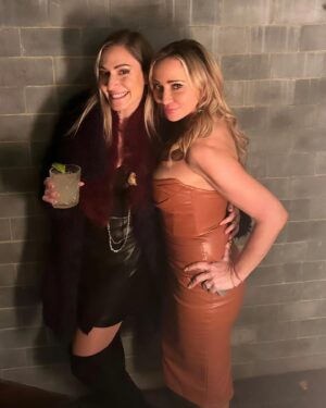 Tara Strong Instagram - Bunch a whimsical gorgeous weirdos, hilarious wizards & authentic love buckets celebrating the goat’s birthday 🐐❤️ happy birthday @morewillie …you are loved