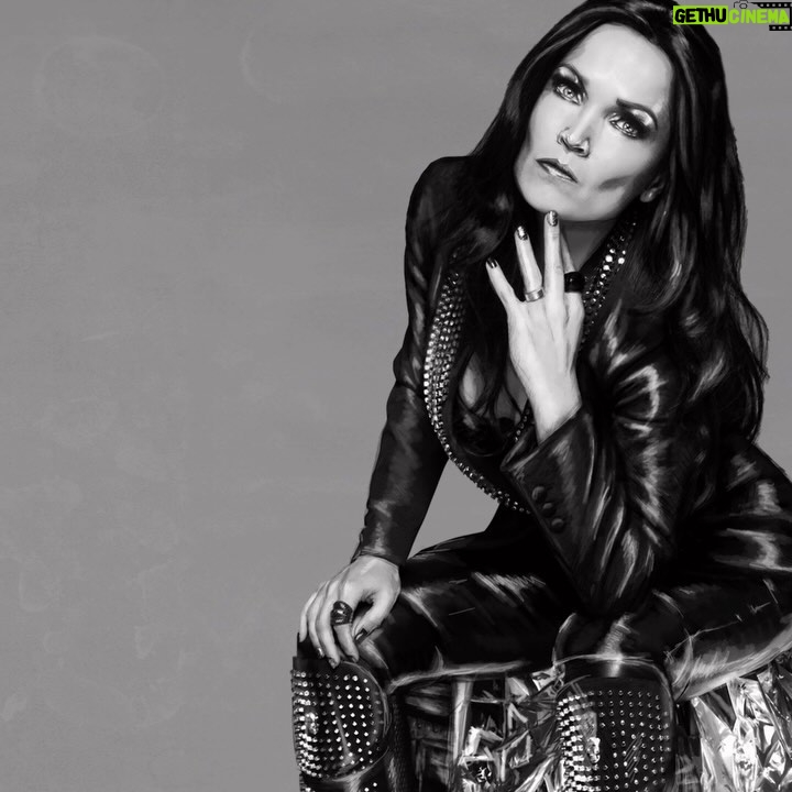 Tarja Turunen Instagram - It has been an incredible time since my ‘Best Of: Living The Dream’ was released a year and a half ago. So many unforgettable moments on tour, in the studio and with all of you. Whatever I do, I must be 100% emotionally involved; I don’t just go on the surface; I dive deep down. That is the only way for me. I invite you to dive with me into my personal favourite tracks of the Best Of. Originally released as CD2 of the Mediabook the 13 tracks are now available digitally. I really hope that you can go deep down with my music… that you can understand and feel things on a personal level. Listen to ‘Tarja’s Personal Favourites’ at link in bio.