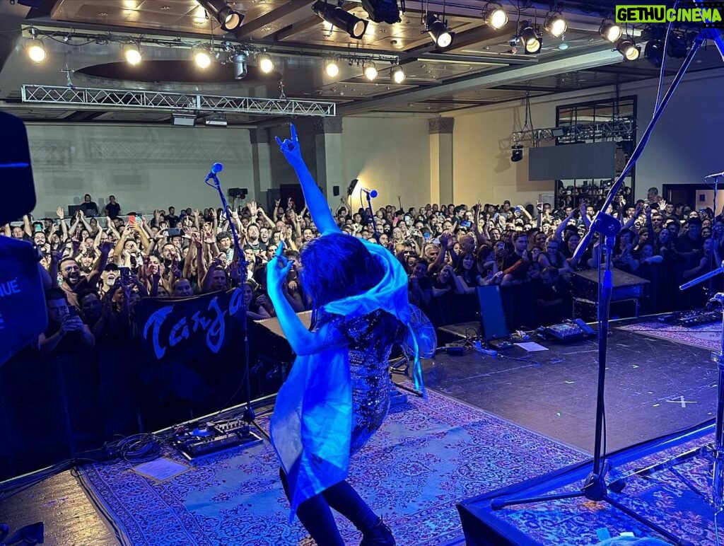 Tarja Turunen Instagram - Neuquén! What an amazing beginning for my tour. It was super emotional ♥️Muchísimas gracias por el amor. Nos vemos en Mar del Plata mañana.