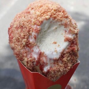 Tasie Lawrence Instagram - Support black-owned businesses. @urbandessertlab 🍦The world’s first oat milk soft serve shoppe 😍 #supportblackbusiness