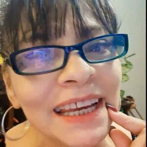 Tatiana Merino Instagram - Mi inicio de año,  karaoke, cordero y policía. 🤭