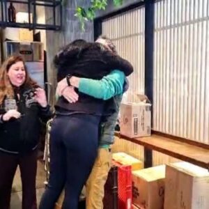 Tatiana Merino Instagram - Estos son los reencuentros que me encantan. 
Poder ayudar con un granito de arena en las visas y hacer posible los encuentros.