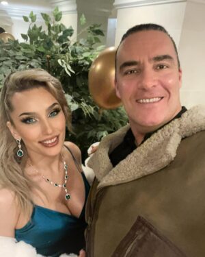 Tatiana Neva Instagram - Hope everyone had a great start to their New 2024 Year of the Dragon! Season’s Greetings from me and my sweet handsome man @realalexnevsky !!! ✨🎊🎉🎊🎉🎊🎉🎊✨ 🥳🥳🥳🍾🎆🎆🎆🐉🎁🎁🎁💝💝💝

#tatiananeva #alexandernevsky #happynewyear #2024 #yearofthedragon #mruniverse