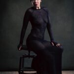 Tatiana Astengo Instagram - La Paz de quitarte el peso de la imposición … La Paz de no temer lo que eres… 🖤 📸 @mariocolan 🧥 @dentavara 💄 @salomonmakeup