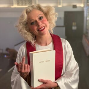 Tatiana Maslany Instagram - Season finale of @perrymasonhbo is now on @hbomax. I love this show and loved playing the absolute creature that is Sister Alice. Stream the whole thing if you’re nasty.
