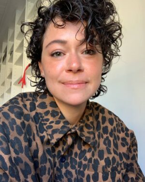 Tatiana Maslany Instagram - Wearing @redskyshop, an awesome Toronto shop operated by self-proclaimed “lesbian clown wives and their dog, in a tiny A-frame in the middle of nowhere.” I LOVE THEIR STUFF!!! CHECK THEM OUT!!!