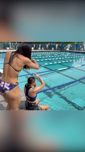 Tatiana Suarez Instagram - How do swimmers put on swim caps this way?? 🤣 I need to learn @tatianasuarezufc !
.
.
.
.
#fyp #explore #explorepage #ufc #mma #fight #TatianaSuarez #swim #swimming #vegas #lasvegas