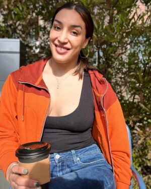 Tatiana Suarez Instagram - ☀️☕️😃 Happy Saturday! 
Every day is a blessing. I’d say I’m very rich. Rich because Im able to feel the sun beam on me. Rich because I can spend time with the people I love. Rich because I have found my passion and I’m able to do what I love. Im grateful for every day whether it’s a tough day or a day filled with joy. ❤️

#saturday #grateful