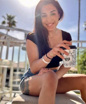 Tatiana Suarez Instagram - “Summertime and the livin’s easy.” 🎶 🎼 🎵☀️
 

Side note: For some reason they don’t have Sublime on here. But, I found this singer and she’s pretty dope. I’m diggin her version 🙌🏽🫶🏼

#coffee #summertime #instagood