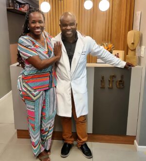 Tatiana Tiburcio Instagram - Hj foi dia de retornar ao consultório e afinar os passos com o the Best @drgilmarfrancisco nesse espaço incrível de cuidado e competência. Obrigada Gil pelo cuidado de sempre

Aliais, vc conhece o @grupoifemedicina ??? Tá esperando  o que????