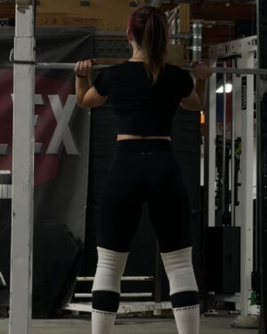 Tatum McCann Instagram - Swipe for squats and the only part of my body that’s actually vascular: the neck vein
.
.
Also the hip imbalance but we’re not gonna talk about that, it’s the best it’s been since 2016 😅
.
.
Socks: @hexxeeofficial code TATUMTOTS3720