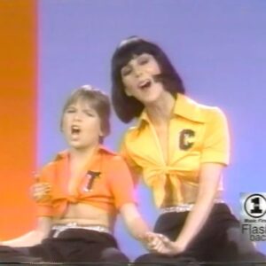 Tatum O'Neal Instagram - #tb to that one time I sang with @cher 
🗣✨she’s forever beautiful. 🌸