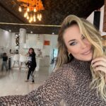 Tatyana Tereshina Instagram - Мы с Арис летим в Питер 2 мая и на несколько дней 🪩🪩🪩🪩 отмечать мой день рождения😅 🎁 ! Хотим экскурсии и ресторанчики! Накидайте новых клевых мест кто в теме 🫶🏻🙏🏼🥳