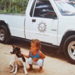 Taya Rogers Instagram - Grateful to be raising our babies barefoot by the sea the same way we were raised 🥰🫶🏽🏝️🌊💕 Happy Thai Children’s Day! ดีใจที่ลูกเราได้โตอยู่ใกล้ทะเลเหมือนเรา 🥰🏝️💕