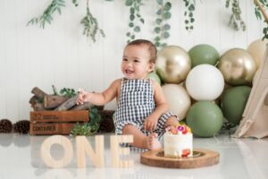 Taya Rogers Instagram - A little belated but swooning over these photos by @smalliestudio for Jaden’s 1st birthday 🥰🤩🫶🏽 He’s grown so much 🥹 I just need time to slow down a little - and for him to stop running so fast 😅 

Swipe for his newborn photos 🥹🥲

ใครอยากถ่ายรูปน่ารักน่ารักแนะนำ @smalliestudio  เลยค่ะ  ไม่เคยผิดหวัง 🥹🥰