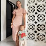 Taya Rogers Instagram - Happy Lunar New Year HomieLoverFriends🧧🌕✨🐲🍊 Wishing you all a prosperous & joyful year of the dragon! 😘 I’m excited to teach Jaden & Mila more of their Chinese heritage as they get older (& hoping to use it as an opportunity to learn more for myself as well!) เห็นหน้าแบบนี้จะคิดไหมว่ามีอาม่ากับอาเหล่าม่าอยู่ที่บ้าน 😛 恭祝新年吉祥，幸福和欢乐与你同在。🌕🐲🧧🍊💰