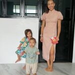 Taya Rogers Instagram - Happy Lunar New Year HomieLoverFriends🧧🌕✨🐲🍊 Wishing you all a prosperous & joyful year of the dragon! 😘 I’m excited to teach Jaden & Mila more of their Chinese heritage as they get older (& hoping to use it as an opportunity to learn more for myself as well!) เห็นหน้าแบบนี้จะคิดไหมว่ามีอาม่ากับอาเหล่าม่าอยู่ที่บ้าน 😛 恭祝新年吉祥，幸福和欢乐与你同在。🌕🐲🧧🍊💰