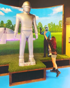 Taylor Spreitler Instagram - made some new friends in roswell! they were out of this world!