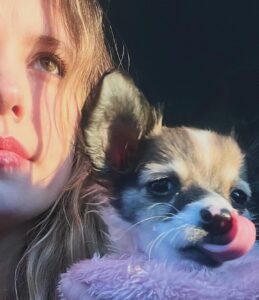 Actress Taylor Spreitler HD Photos and Wallpapers December 2024