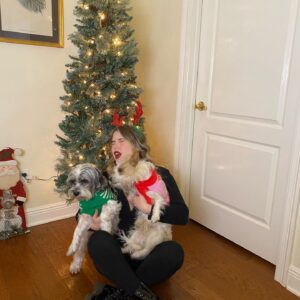 Taylor Spreitler Instagram - merry xmas ya filthy animals