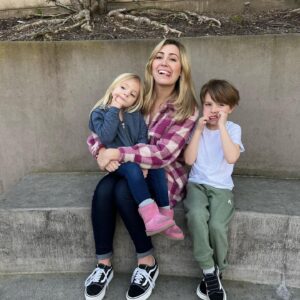 Taylor Dooley Instagram - I thank God every single day for these two little ones; my whole heart, my whole world, my little best friends 💕 Happy Mother’s Day to all the mamas out there 🌸